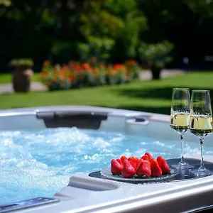 Le Facezie Bed & Breakfast